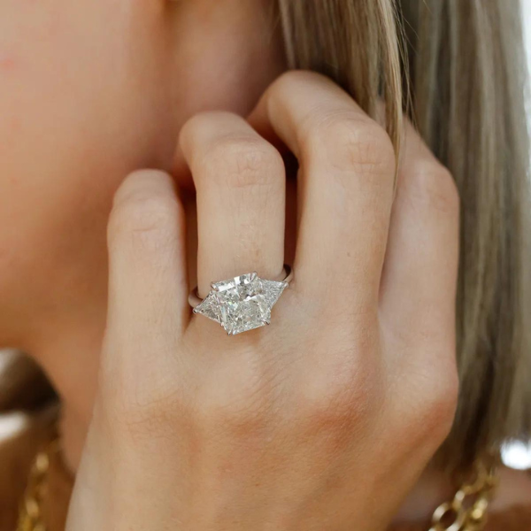 Ariella: 3.25 carat lab grown oval engagement ring