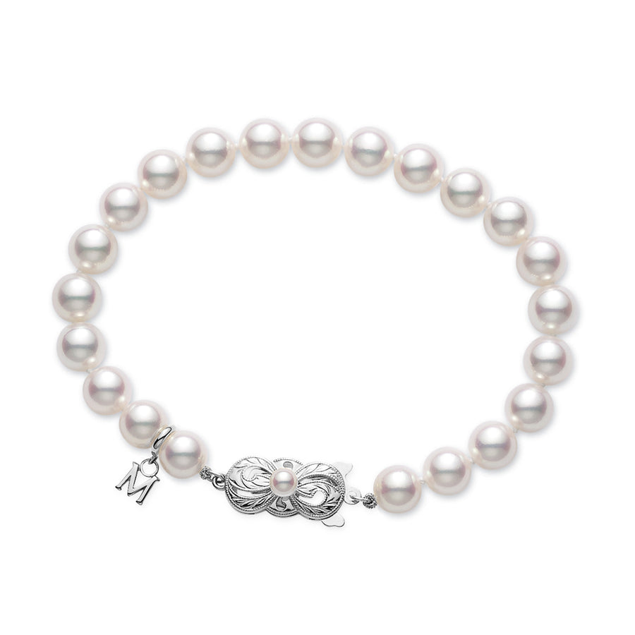 A Akoya pearl bracelet with 18K white gold clasp