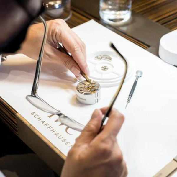 Quartz vs. Mechanical Movement Shreve & Co. Jewelers