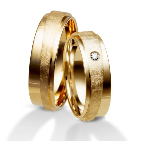 Multi-faceted Beveled Edge Wedding Band in 18K Yellow Gold