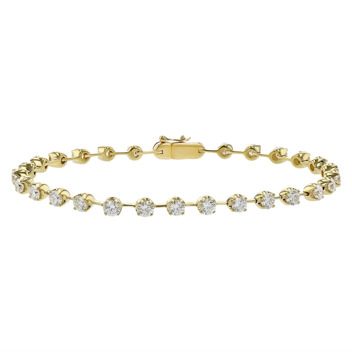 A 7-inch 18K yellow gold bracelet featuring a series of round diamonds.