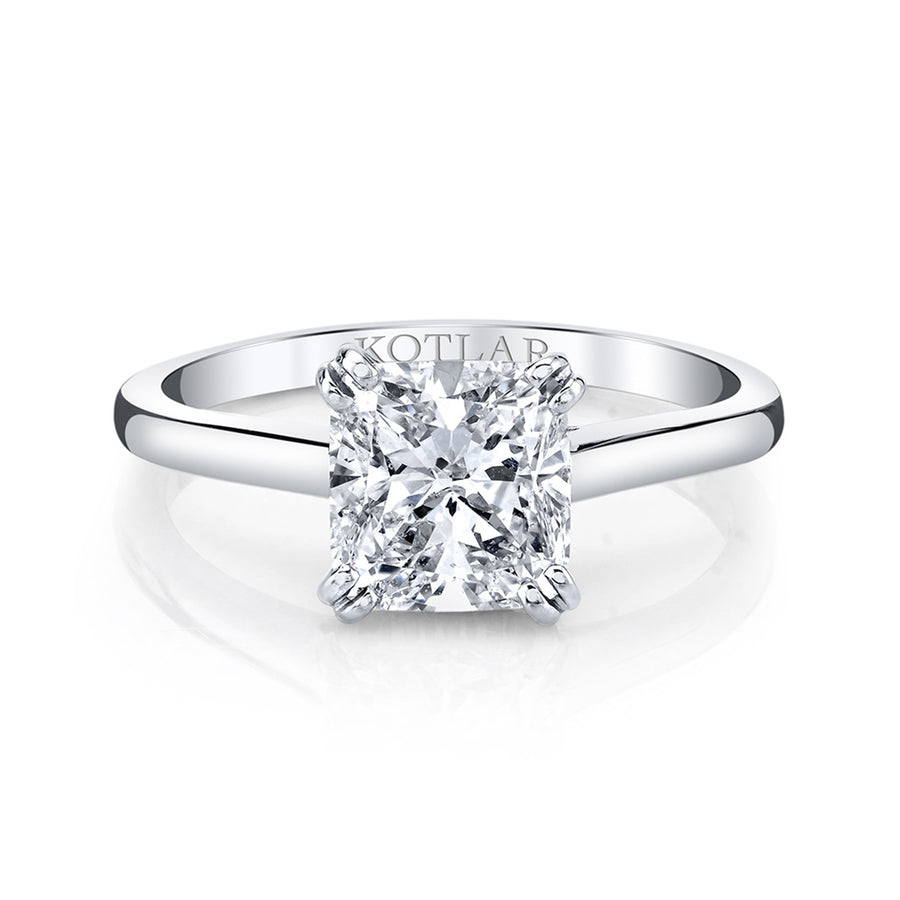 Classico Solitaire Engagement Ring