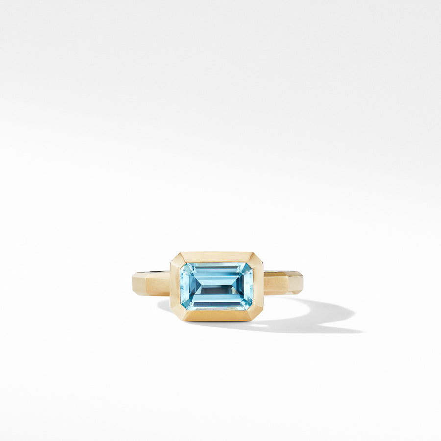 Novella Ring in 18K Yellow Gold with Blue Topaz